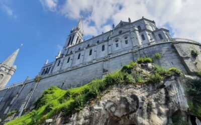 IL SEGNO DI MARIA: L’Immacolata Concezione di Lourdes